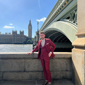 Meet your Posher, Everett